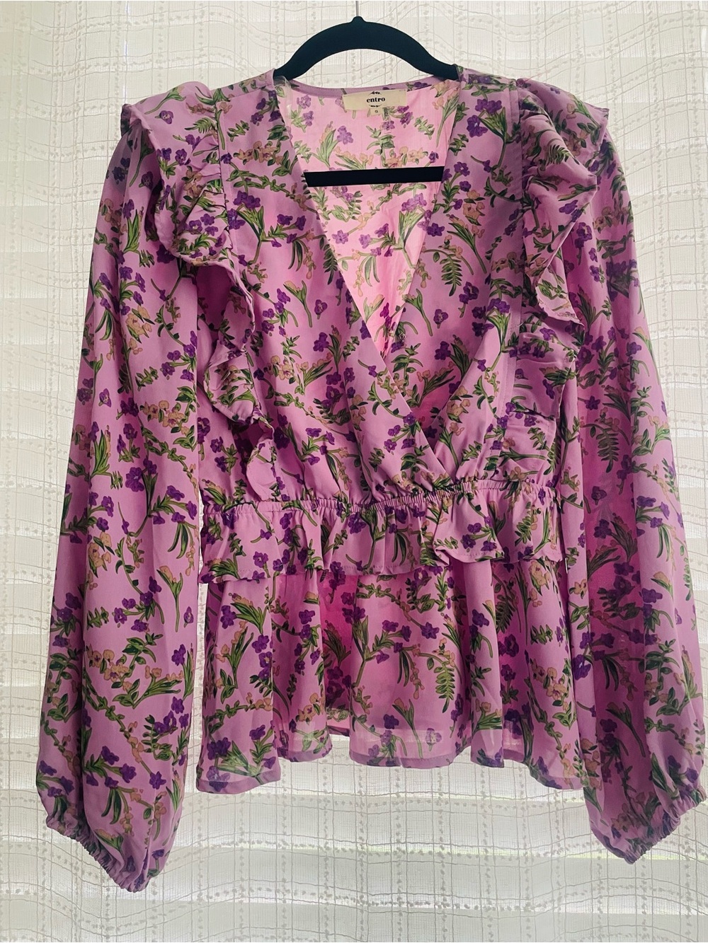 entro Lavender Floral Ruffle Wrap Blouse